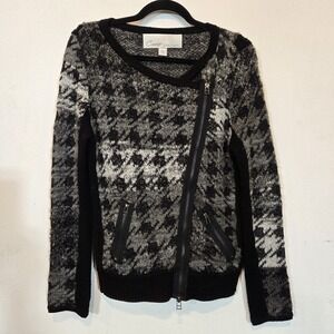 Curio New York Asymmetric Zippered Sweater Medium